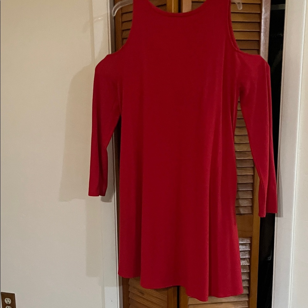 Zenana Outfitters Red Cold-Shoulder Maxi Dress